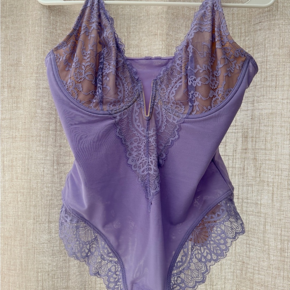 NWT Popilush Bodysuit M